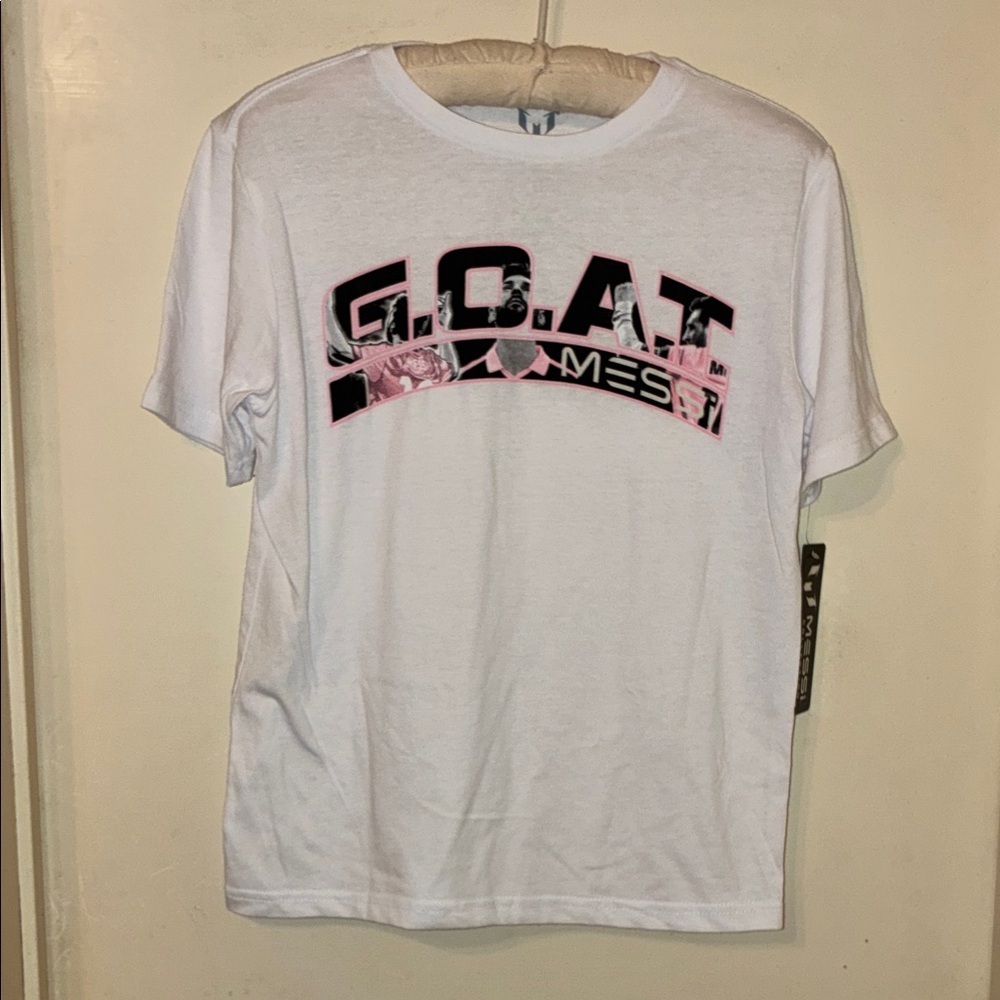 NWT White Kids Messi G.O.A.T Graphic T-Shirt Soccer Miami soccer ⚽️ football